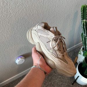Yeezy 500 taupe light